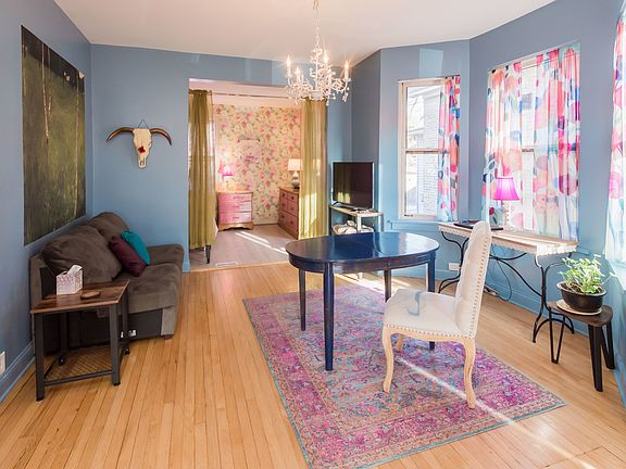 4th image of 1342 W Early Ave