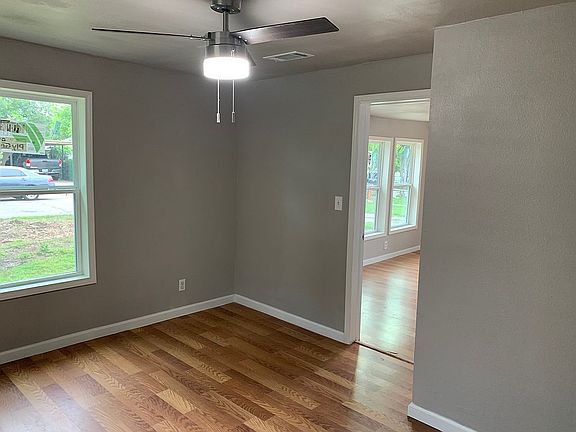 2nd image of 319 W Grover C Washington Ave