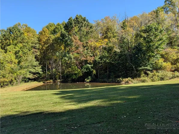35 US Highway 221 Highway, Sparta, NC 28675