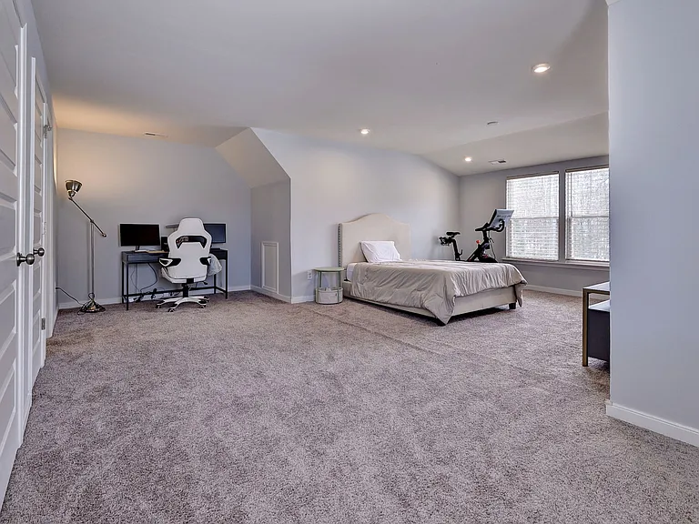 7714 Leeds Castle Ln — Photo 20
