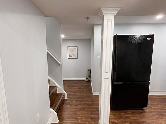 5th image of 530 McLevin Ave