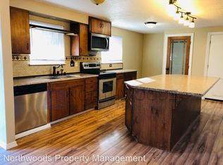 676 Herman Ave, Medford, OR