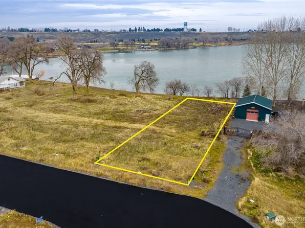 15 Valley Road NE #15, Moses Lake, WA 98837