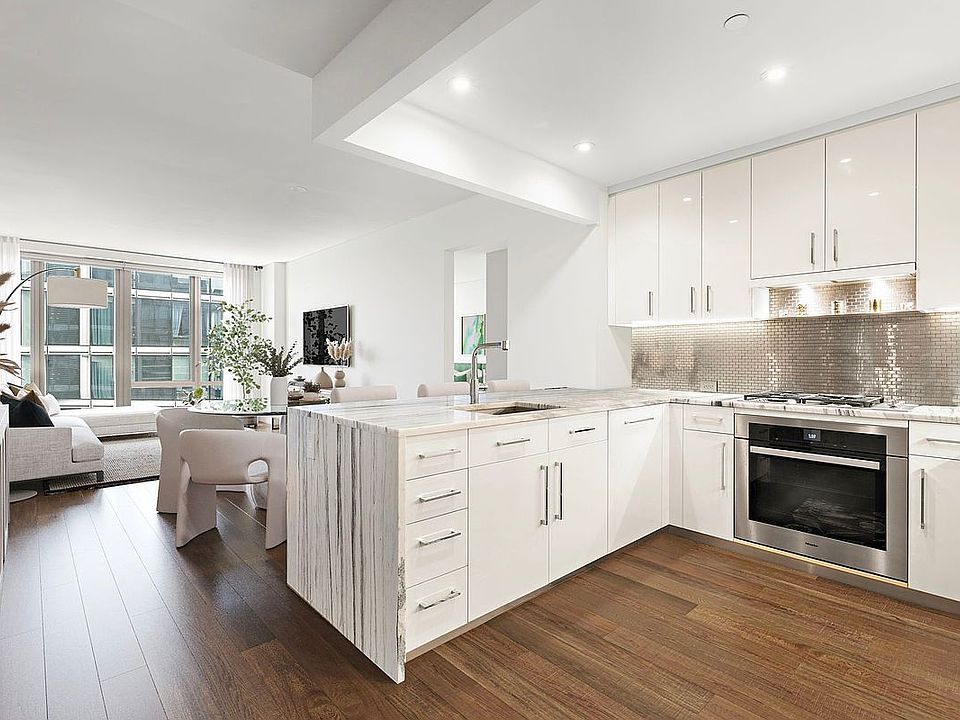 1st image of 50 Riverside Blvd APT 15M