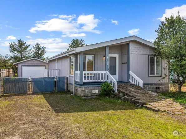 702 Oysterville Road, Ocean Park, WA 98640