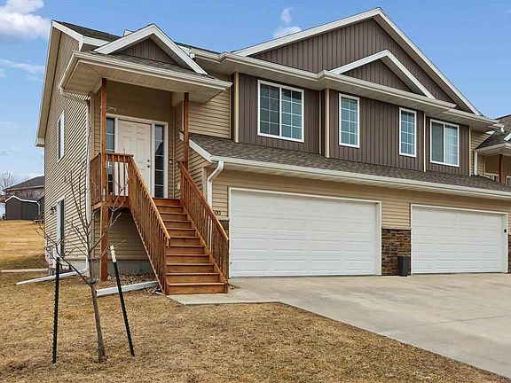 2nd image of 600 Riley Ln