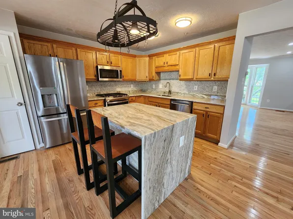 808 Armstrong Ct, Perryville, MD 21903