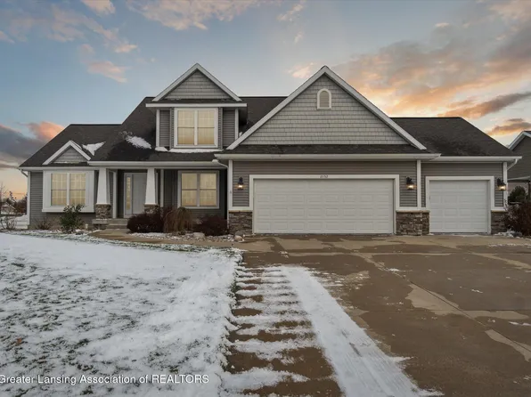 2152 Winners Cir, Saint Johns, MI 48879