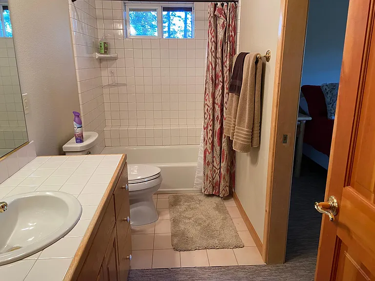 12040 Lausanne Way — Photo 22