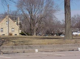 164 E 7th St, Wahoo, NE 68066