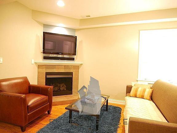 4th image of 1009 N Oakley Blvd #1GW