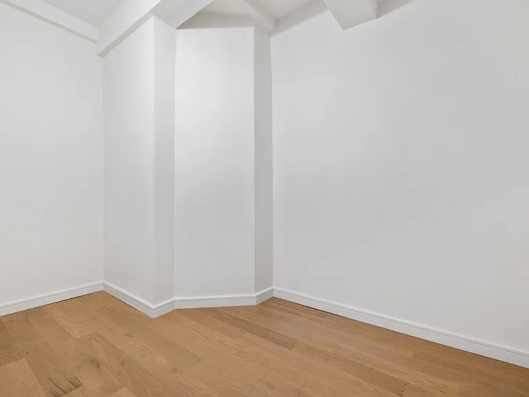 231 E 76th St #3H — Photo 6