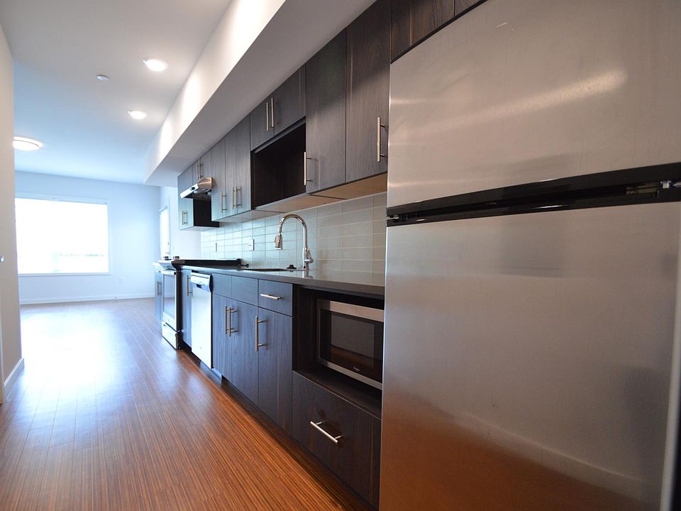 1st image of 1823 18th Ave Unit 207