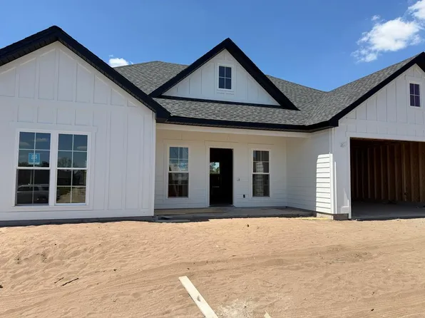 28 Edgewater Dr, Tifton, GA 31793