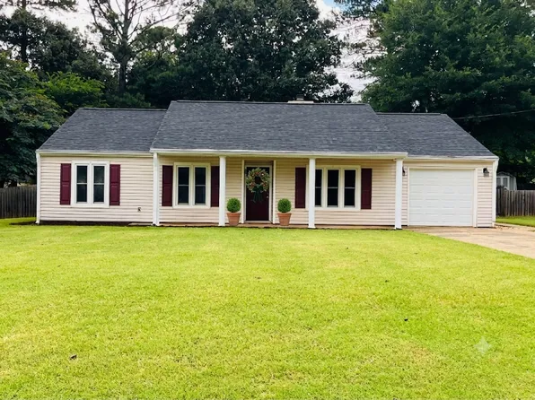 29 Hartley Woods Dr NE, Kennesaw, GA 30144