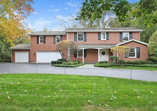 1st image of 885 Woodland Dr