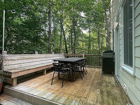 4th image of 9 Montcrest Dr