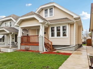 2052 S 73rd St, West Allis, WI 53219