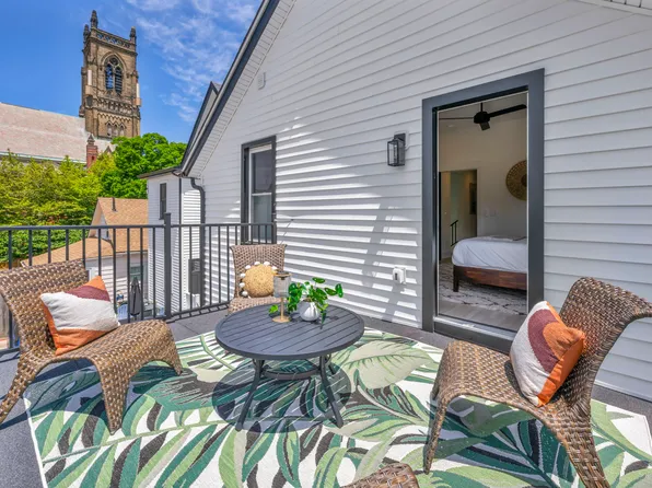 1944 W 54th St, Cleveland, OH 44102