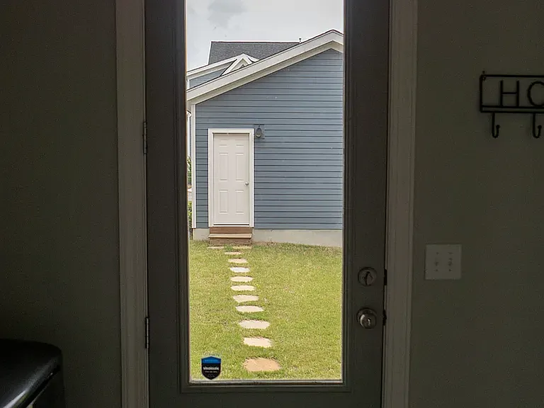 1113 Starkville St — Photo 35