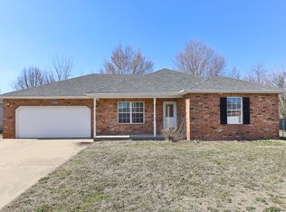 2731 S Grant Avenue, Bolivar, MO 65613