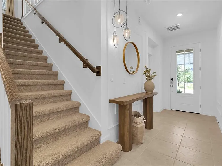 2312 Zaballina Pl — Photo 32