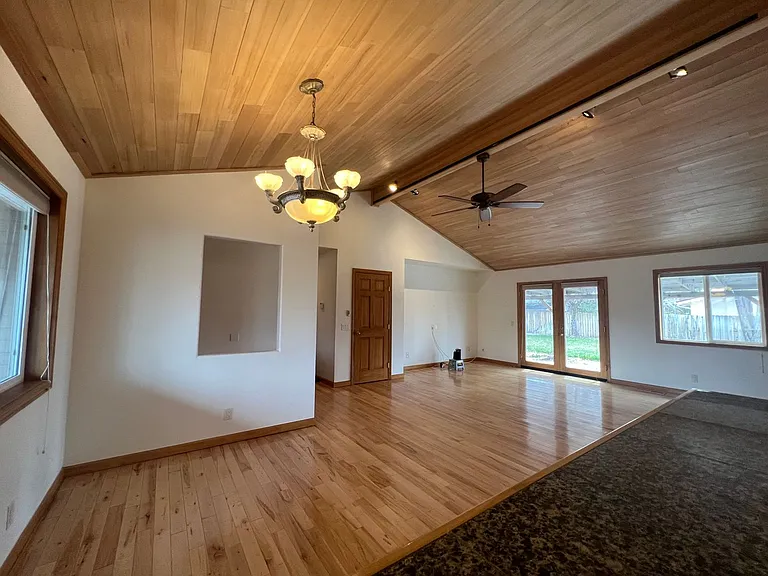 1668 County Rd — Photo 17