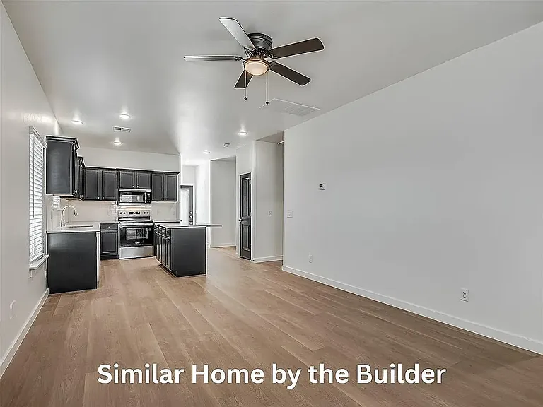 1515 SW F Ave — Photo 2