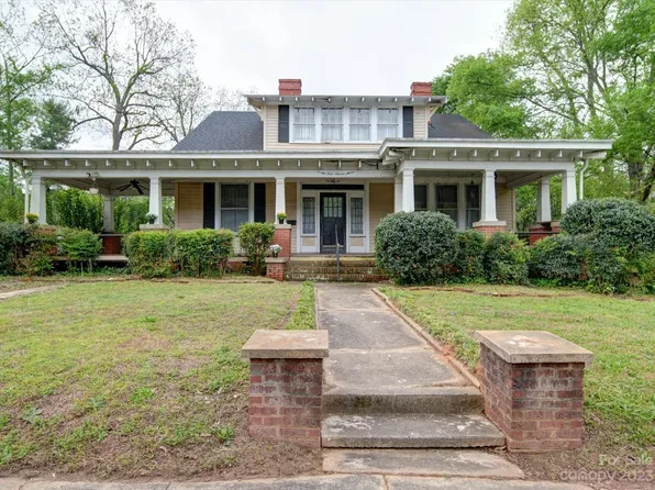 411 W Morgan St, Wadesboro, NC 28170