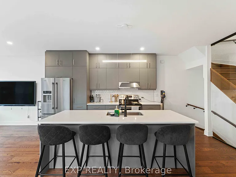 9 Anderson St — Photo 13
