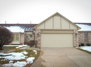 15512 Orchard Ridge Dr #98, Clinton Township, MI 48038