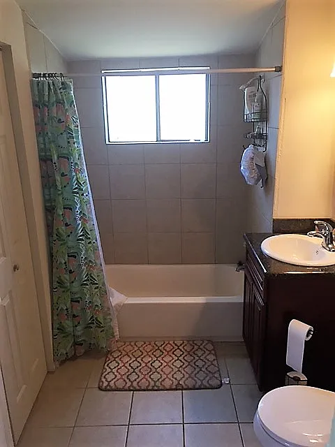 814 Philip St — Photo 2
