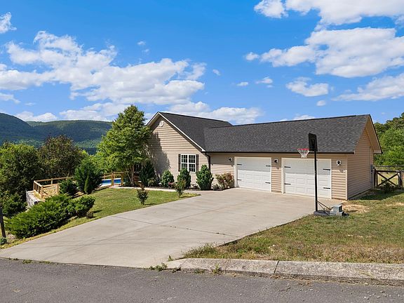 3rd image of 331 Hardin Rd
