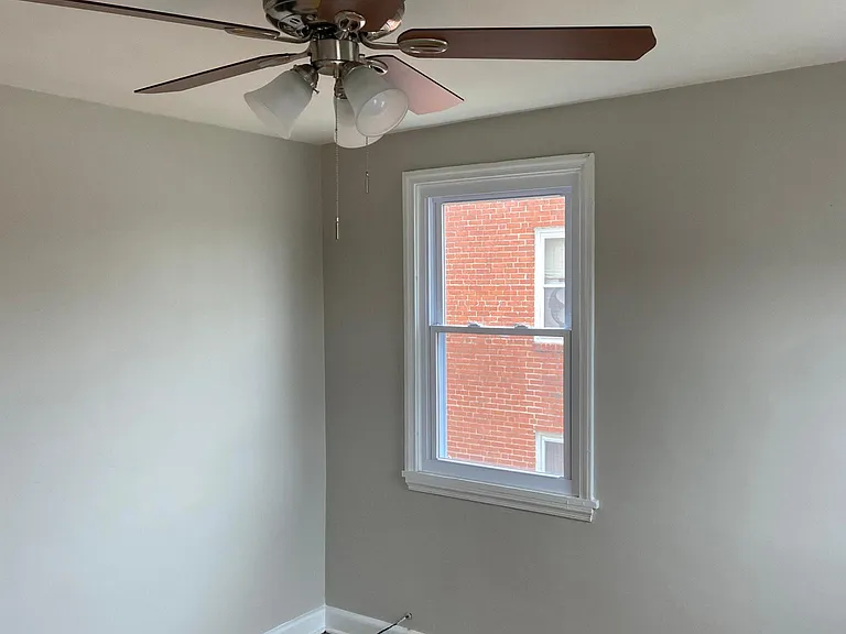 1216 Pine Heights Ave — Photo 6