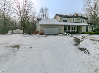 5230 Clay St, Geneva, OH 44041