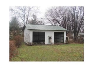 27 Meadow Ln, Mooresville, IN