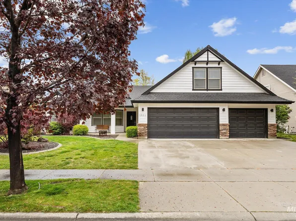 1894 W Divide Creek St, Meridian, ID 83642
