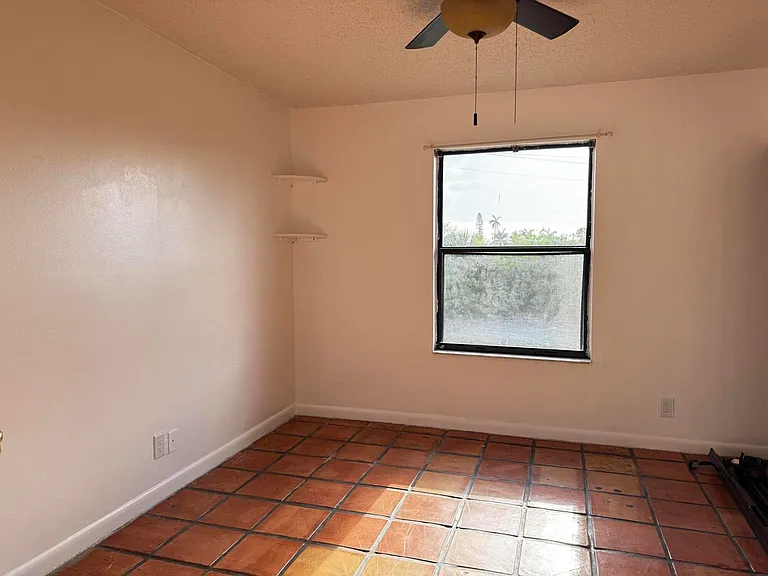 24 Crossings Cir #H — Photo 11