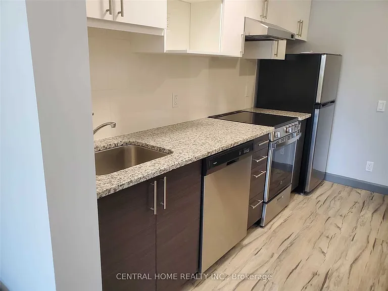 77 Leland St #106 — Photo 3