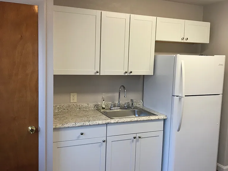6253 Lake Ave #1 — Photo 11
