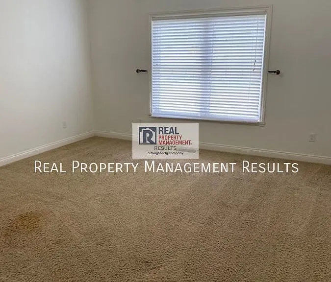 9399 Millicent Ct — Photo 12