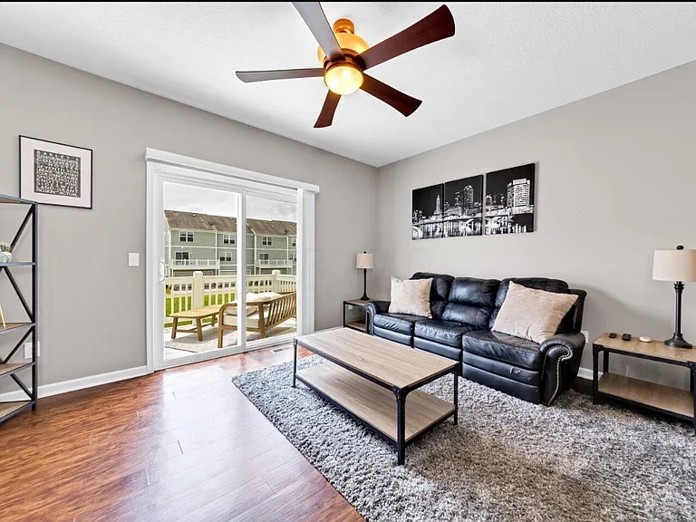 5925 Winberry Creek Dr — Photo 9