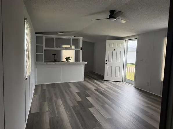 4526 Starboard Dr #4526, Fort Wayne, IN 46825