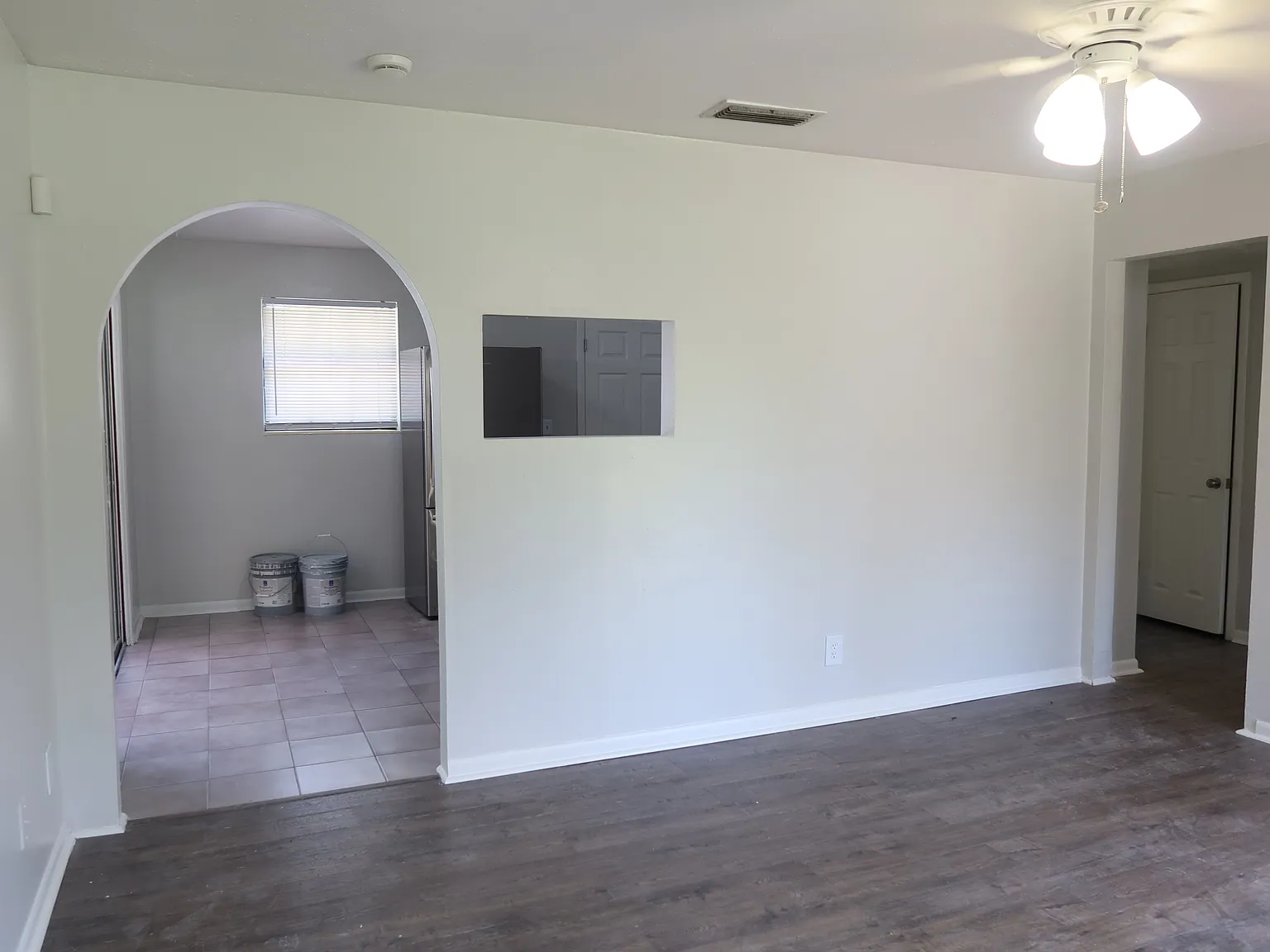 3 bed, 1040 sqft, $1,800 — Photo 4