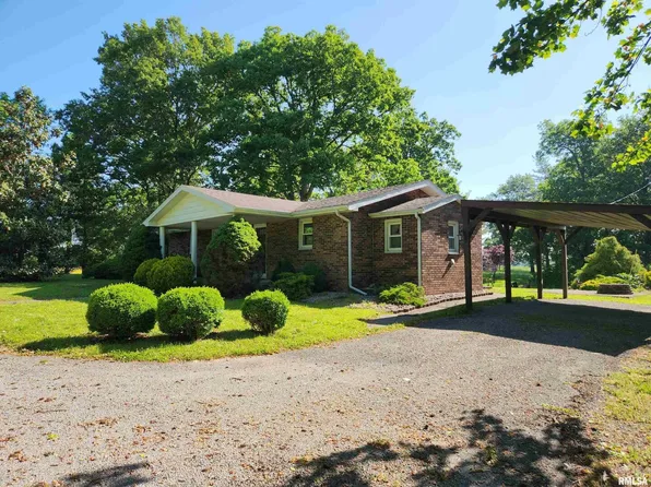 6535 E Yale Rd, Woodlawn, IL 62898