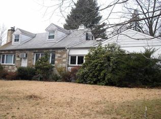 150 Moredun Ave, Philadelphia, PA 19115