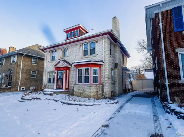 2437 Longfellow St, Detroit, MI 48206