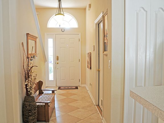 3rd image of 313 Brookchase Ln W