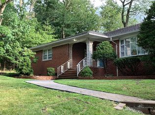 24 Clover Ct, Cedar Grove, NJ 07009