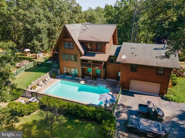 82 Sabrina Ln, Hedgesville, WV 25427